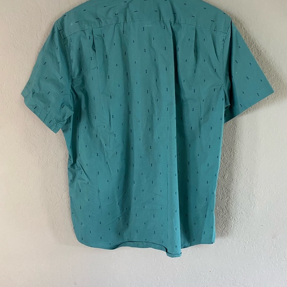 Sonoma men’s short sleeve button down - Picture 4 of 4